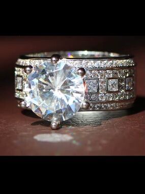 Gorgeous size 9 925 stamped 4.2CT clear crystal ring #355